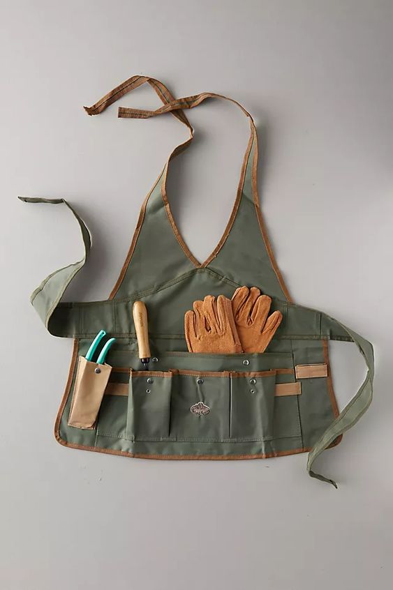 Mother's Day Gift: Gardening Apron