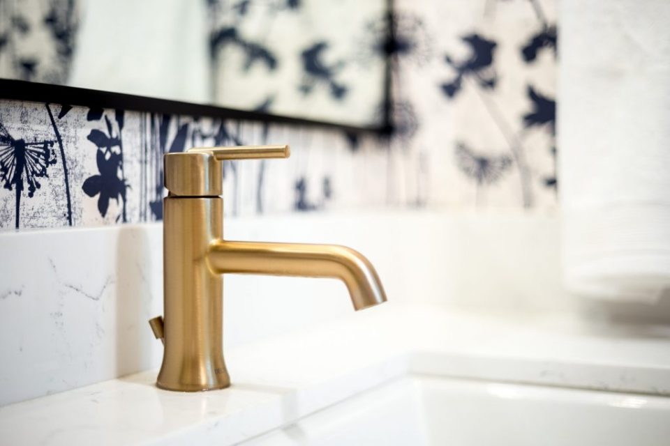 delta trinsic faucet